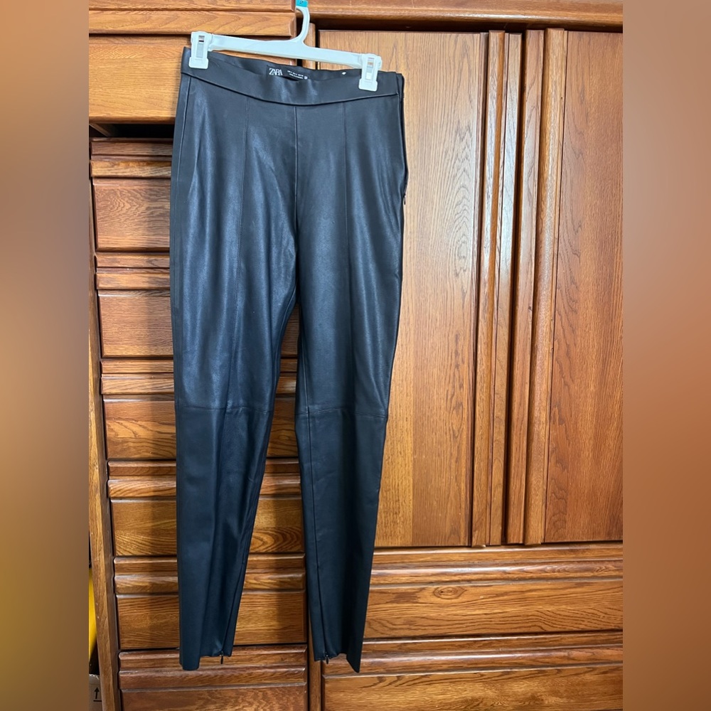 Zara black leather skinny pants